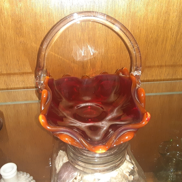 Beautiful ruby basket - Picture 7 of 7